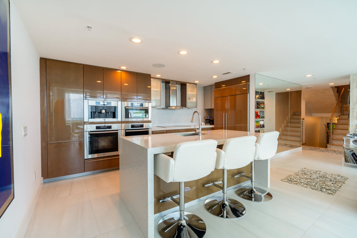 Poggenpohl Modern Glossy Exotic Wood Veneer Kitchen with Island & Miele Appliances
