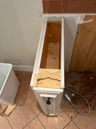 Wood-Mode Wonder: Traditional Light Cream Kitchen with Granite Countertops