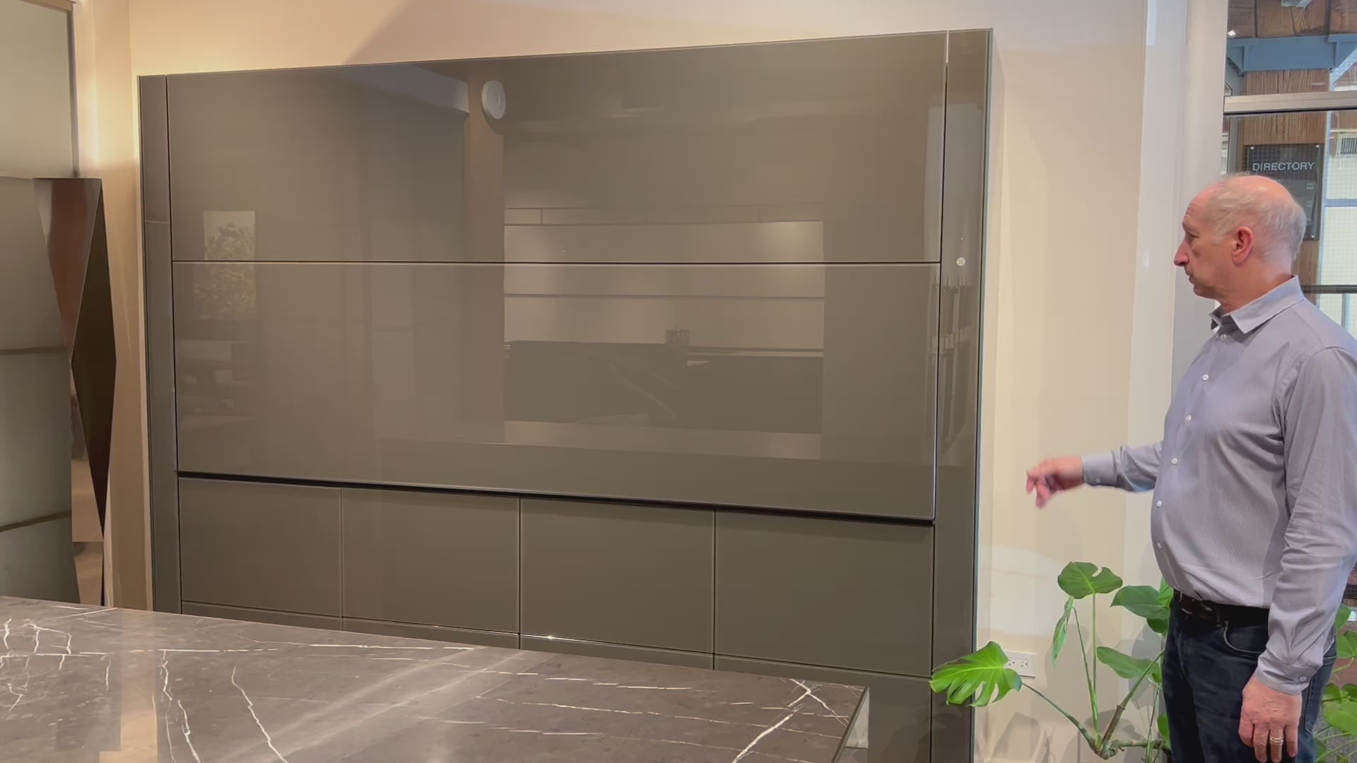 Load video: Valcucine Logica Celata Wet Bar with Artematica Soft Island