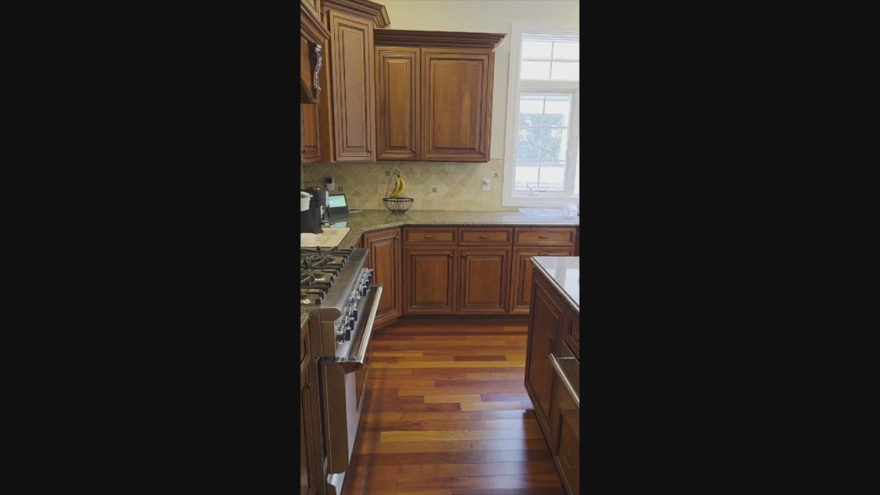 Load video: Pennville Traditional Wooden Kitchen with Granite Countertops and Thermador Appliances