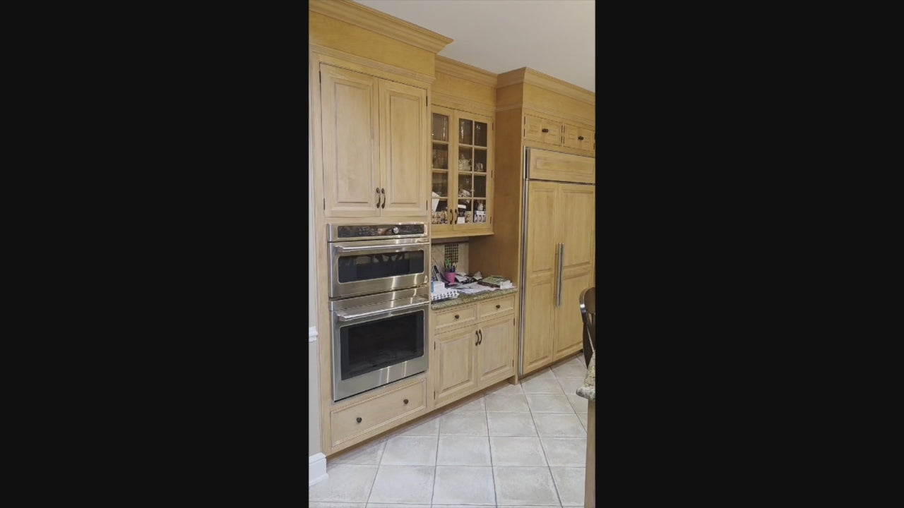 Load video: Quality Custom Traditional Natural Wooden Pre-Owned Kitchen with Island and Appliances