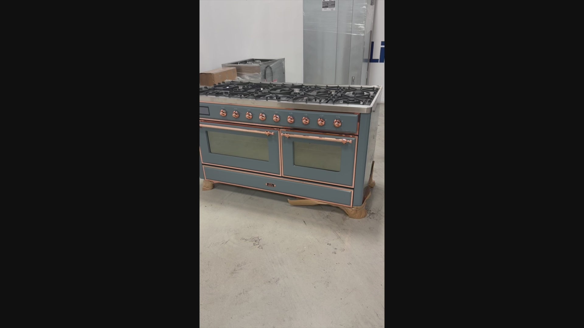 Load video: ILVE UM15FDNS3BGP Majestic II 60 inch dual fuel range blue grey copper front view