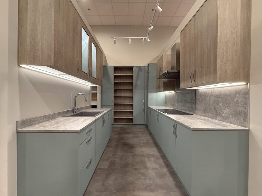 Wren East Hanover kitchen showroom display, photo 27