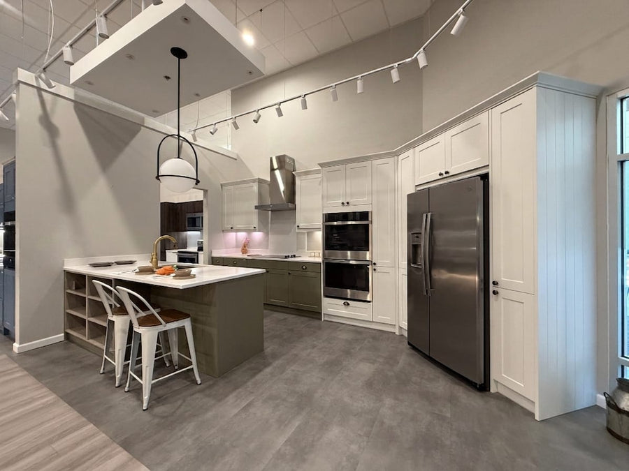 Wren East Hanover kitchen showroom display, photo 33
