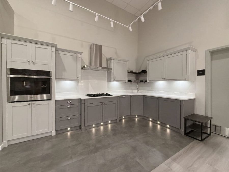 Wren East Hanover kitchen showroom display, photo 10