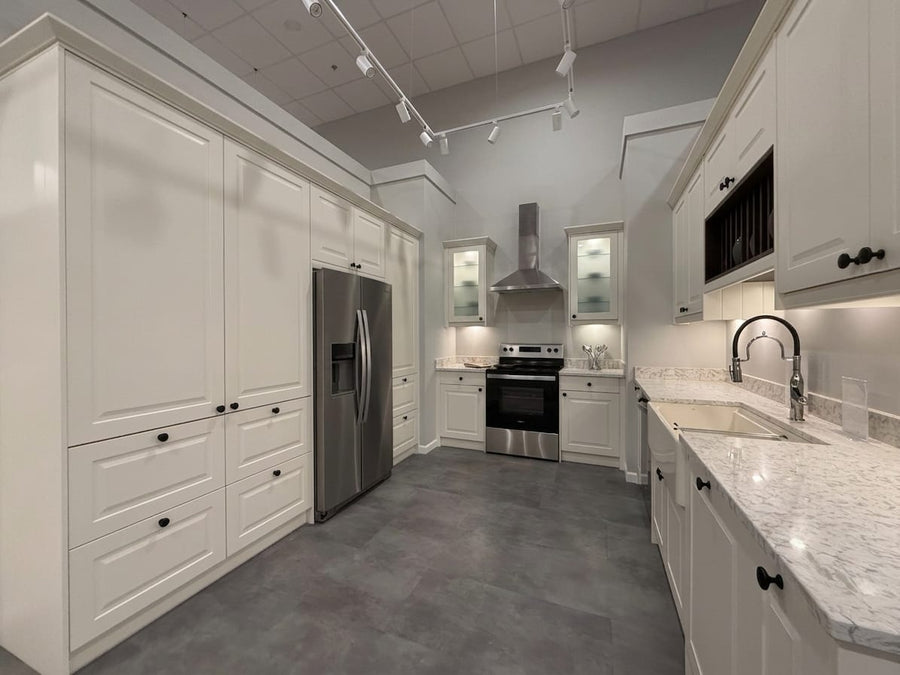 Wren East Hanover kitchen showroom display, photo 25